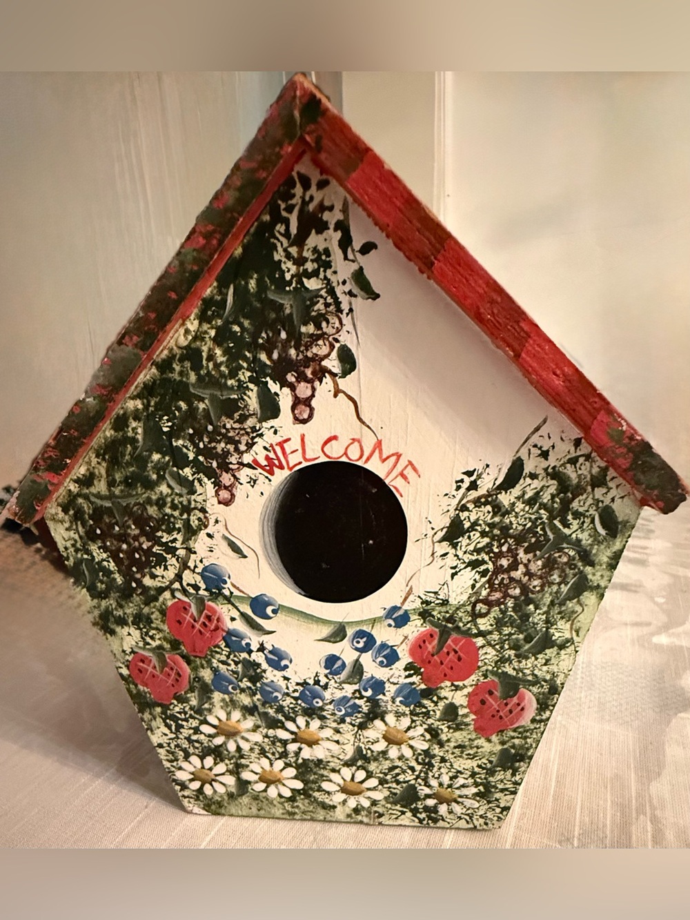 Sectioned wood carrier Utensil server/tool holder Birdhouse hand painted design - Picture 12 of 12